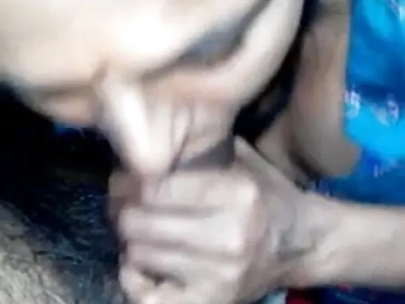 देसी आंटी एक सेक्सी पड़ोसी मोहल्ला ऑनलाइन मूवी दे रही है