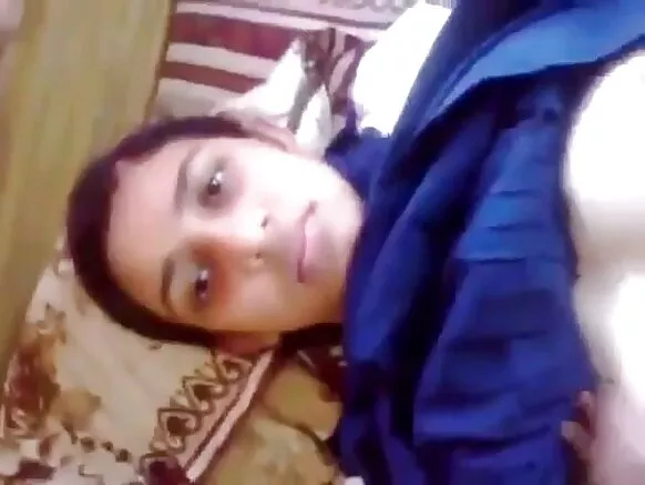 लिंडा अंग्रेजी छवि सेक्सी फूडी नीली