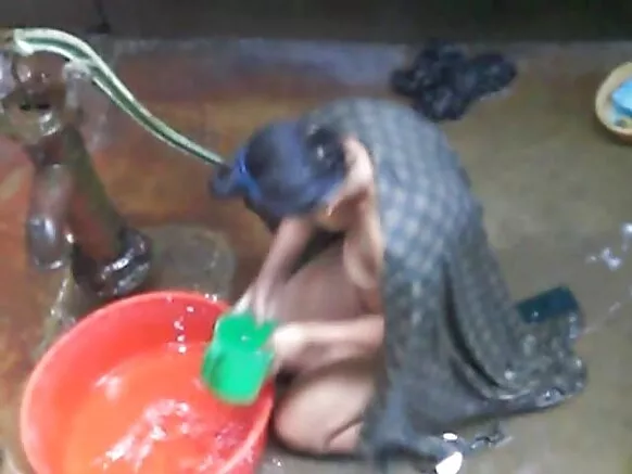 छुपायोड़ो बाथरूम सेक्सी मूवी शो वीडियो 4