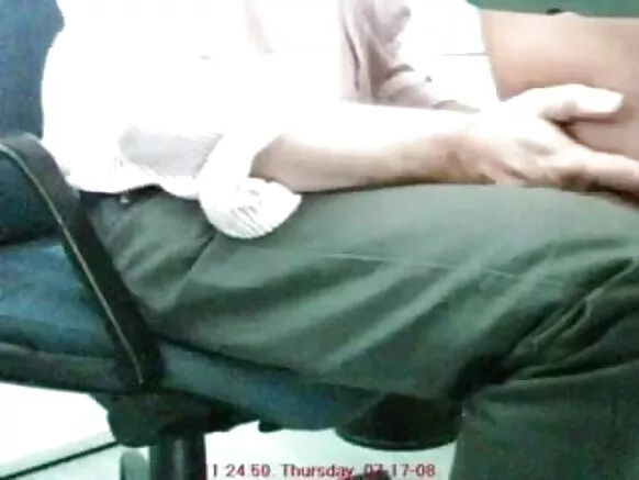 हिंदी ऑफिस छोरी का ऑफिस छोरी सेक्सी मानसी बॉस केबिन 15 में कुर्सी पर चुदाई