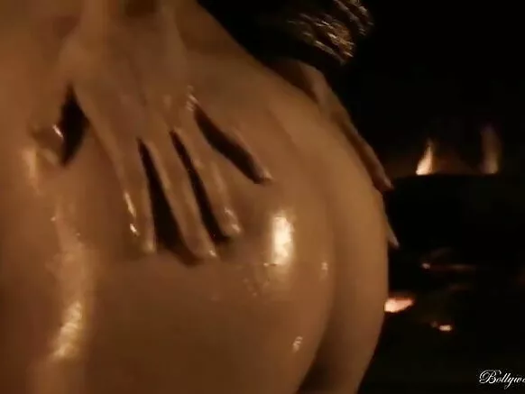 कामुक संगीत अनुष्ठान: धूम्रपान सेक्सी मूवी Xxx