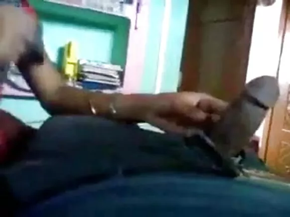 बांग्लादेशी छोरी को पसंद है खतना कार चालक देसी संजय दत्त वीडियो सेक्सी