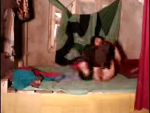 देसी आंटी सेक्सी पड़ोसी देसी चुदाई 2 मूवी