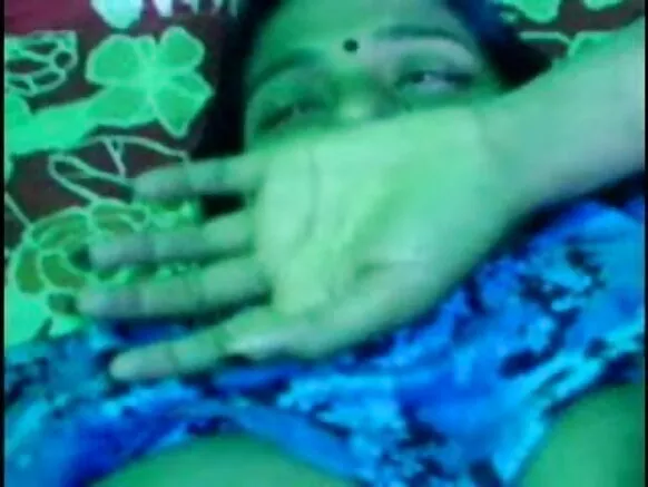 बांग्ला देसी चाची ने अपनी निजी बेटी की निजी टीचर के साथ सेक्स की न्यू सेक्सी हिंदी मूवी टीचर