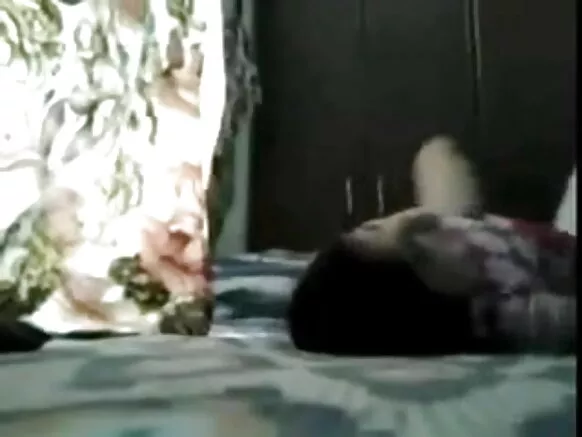 सेक्सी मूवी वीडियो दो छोरियां प्री-गेम्स बीएफ छोरी नै बीएफ द्वारा कैद कर लिया साझा