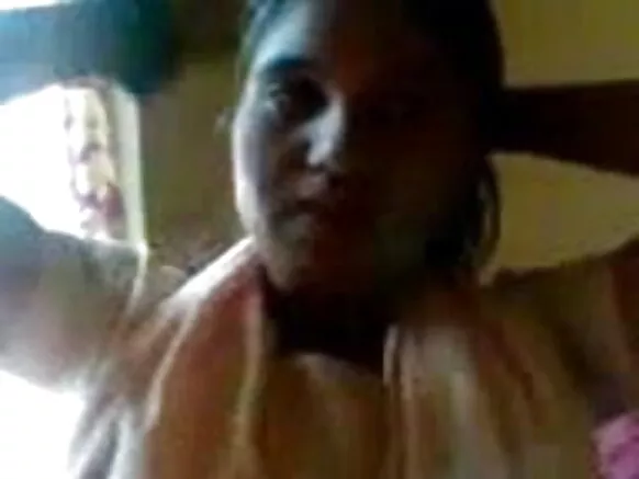 सेक्सी कपड़ा पैहरियोड़ी छोरी नीली एचडी