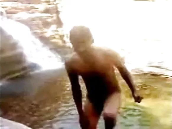 चोरी चाची नै दूजा दोस्त रै साथै सेक्सी मूवी री रिकॉर्डिंग करता थकां चोदा।