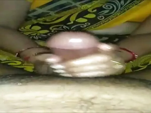 देसी भाभी देता तेल सेक्सी तीसरा