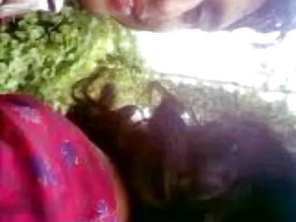 देसी चूसती एक छोरी के स्तन देसी हिंदी सेक्सी फिल्म शो फिल्टर